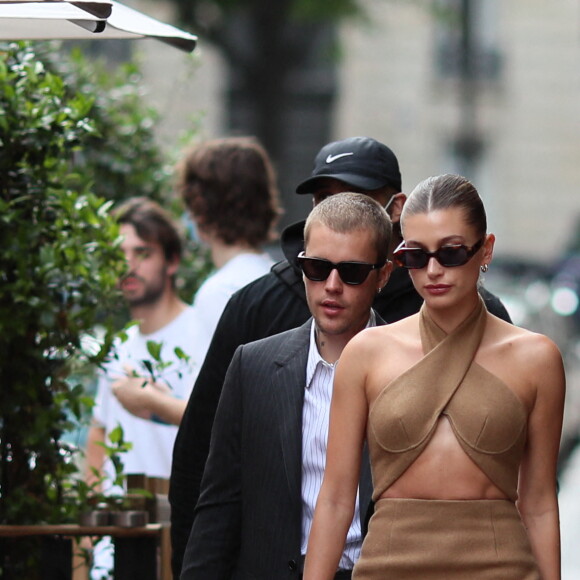 Justin Bieber et sa femme Hailey (Baldwin) vont déjeuner en amoureux au restaurant Dinand par Ferdi, après avoir été reçus au palais de l'Elysée à Paris, France, le 21 juin 2021. sée Palace.