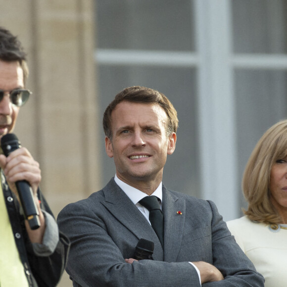 Le président de la République française Emmanuel Macron, sa femme la Première dame Brigitte Macron et Jean Michel Jarre lors de la Fête de la musique 2021 au palais de l'Elysée à Paris, France, le 21 avril 2021. © Eliot Blondet/Pool/Bestimage 