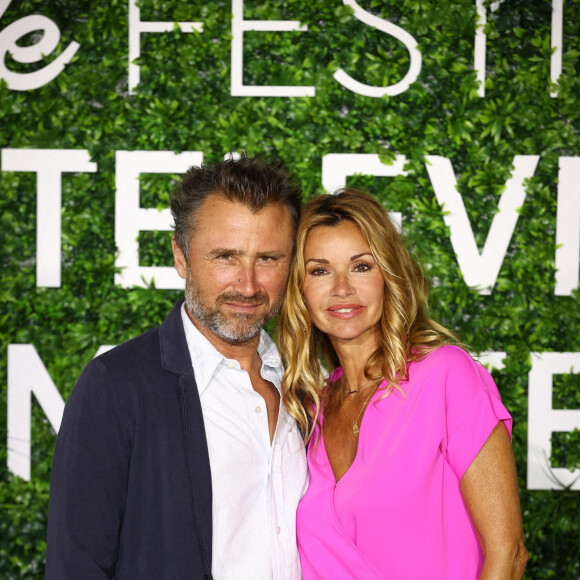 Alexandre Brasseur et Ingrid Chauvin au photocall de la série "Demain nous appartient" lors du 60ème Festival de Télévision de Monte-Carlo au Grimaldi Forum à Monaco, le 19 juin 2021. 