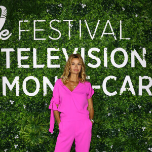 Ingrid Chauvin au photocall de la série "Demain nous appartient" lors du 60ème Festival de Télévision de Monte-Carlo au Grimaldi Forum à Monaco, le 19 juin 2021. 