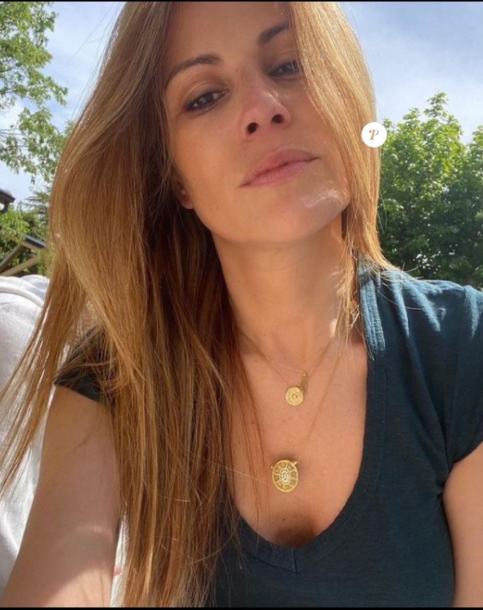 Cécile Siméone pose sur Instagram