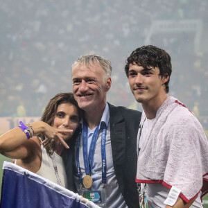 Didier Deschamps, sa femme Claude et son fils Dylan à l'issue de la finale de la Coupe du Monde de Football 2018 en Russie à Moscou, opposant la France à la Croatie (4-2). Le 15 juillet 2018 © Moreau-Perusseau / Bestimage