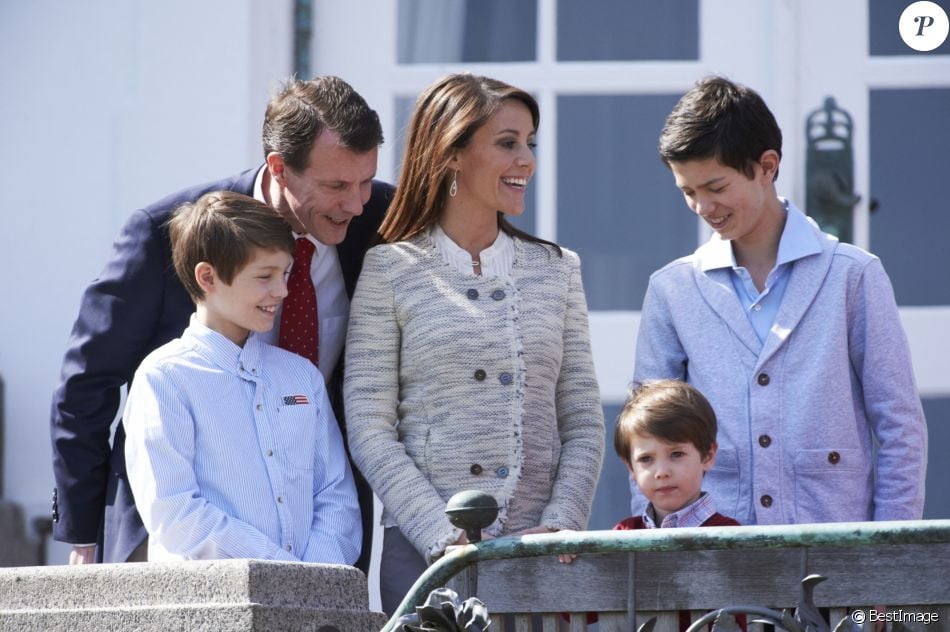 Le prince Joachim de Danemark, la princesse Marie de Danemark et leurs enfants les princes Nikolai, Felix, et Henrik de Danemark - La famille royale de Danemark célèbre l&#039;anniversaire de la reine Margrethe de Danemark (74 ans) à Copenhague, le 16 avril 2014.