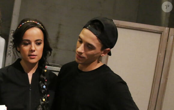 Alizée et son compagnon Grégoire Lyonnet en backstage du défilé du 21ème salon du chocolat à la porte de Versailles à Paris le 27 octobre 2015. Denis Guignebourg / Bestimage