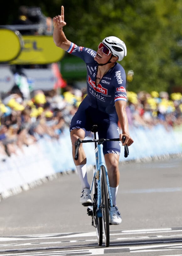 Mathieu Van der Poel sur le Tour de France, à Mur de Bretagne, le 27 juin 2021. © Photonews / Panoramic / Bestimage
