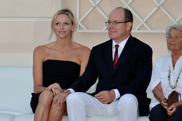 Le prince Albert de Monaco et son épouse Charlene aux 100 ans du Monte Carlo Golf Club en 2011.
