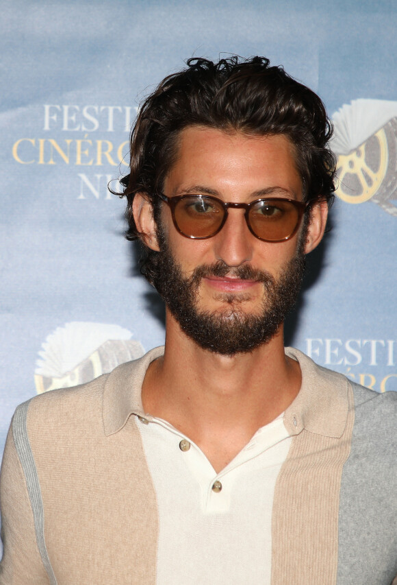 Pierre Niney à la première du film "Boite Noire" dans le cadre du Festival CINEROMAN au cinéma Pathé Gare du Sud à Nice, France, le 19 juin 2021. 