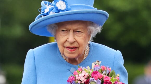 Elizabeth II : La reine en opération séduction en Ecosse dans un moment tendu...