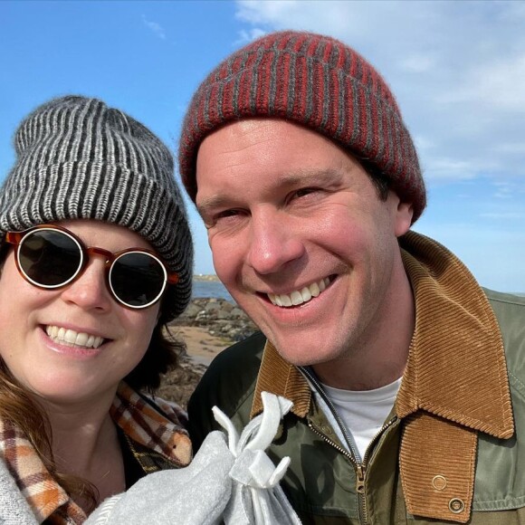 La princesse Eugenie, son mari Jack et leur fils August sur Instagram, juin 2021.