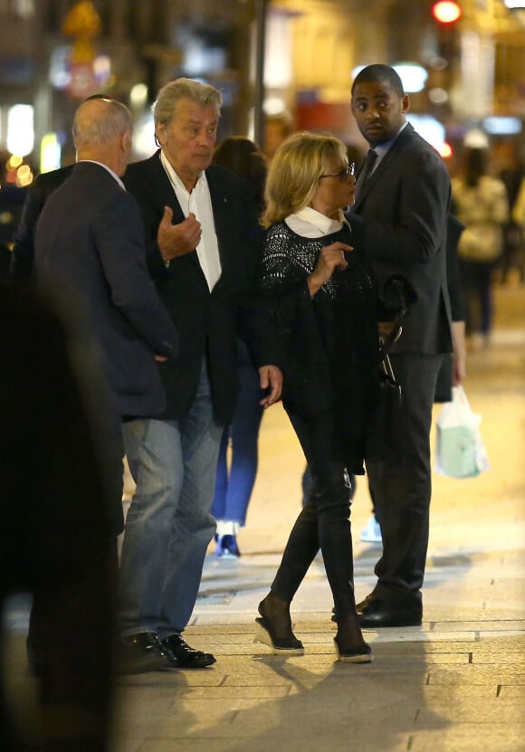 Exclusif - Alain Delon et Nathalie Delon - Le clan Delon réuni à l'occasion des 50 ans de Anthony Delon au Mandarin Hotel. Paris le 2 octobre 2014