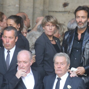 Pascal Desprez, Alain Delon, Anthony Delon - Sorties des obsèques de Mireille Darc en l'église Saint-Sulpice à Paris. Le 1er septembre 2017