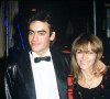 Anthony Delon et sa mère Nathalie Delon en soirée à Paris en 1983.