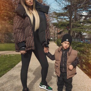 Mélanie Da Cruz, candidate de télé-réalité en couple avec le footballeur Anthony Martial et maman d'un petit Swan.