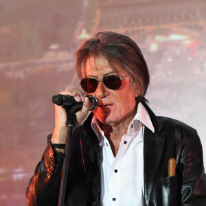 Jacques Dutronc - Soirée de la 9ème édition du "Etam Live Show" (Etam Lingerie) lors de la fashion week à Paris, le 27 septembre 2016. La marque Etam fête ses 100 ans en 2016. © Rachid Bellak/Bestimage 