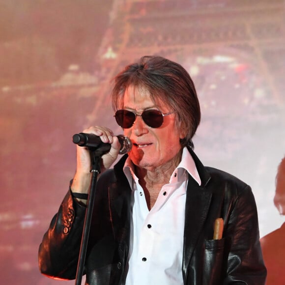 Jacques Dutronc - Soirée de la 9ème édition du "Etam Live Show" (Etam Lingerie) lors de la fashion week à Paris, le 27 septembre 2016. La marque Etam fête ses 100 ans en 2016. © Rachid Bellak/Bestimage 