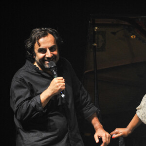 Exclusif - André Manoukian et Aline Afanoukoe au concert solidaire "Ensemble à l'Olympia" avec l'association Elisecare, au profit des enfants de la guerre, à l'Olympia. Paris, le 30 juin 2021. © Guirec-Gaffiot / Bestimage