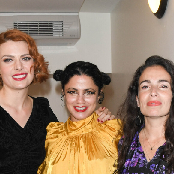 Exclusif - Élodie Frégé, Emel Mathlouthi et Yael Naim dans les coulisses du concert solidaire "Ensemble à l'Olympia" avec l'association Elisecare, au profit des enfants de la guerre, à l'Olympia. Paris, le 30 juin 2021. © Guirec-Gaffiot / Bestimage