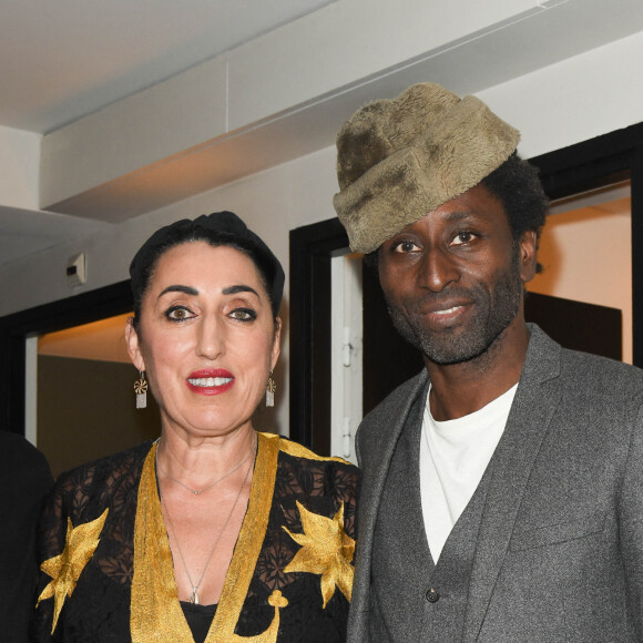 Exclusif - Rossy de Palma et Keziah Jones dans les coulisses du concert solidaire "Ensemble à l'Olympia" avec l'association Elisecare, au profit des enfants de la guerre, à l'Olympia. Paris, le 30 juin 2021. © Guirec-Gaffiot / Bestimage