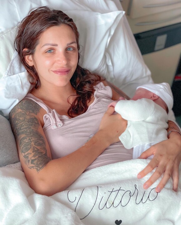 Julia Paredes et son fils Vittorio sur Instagram