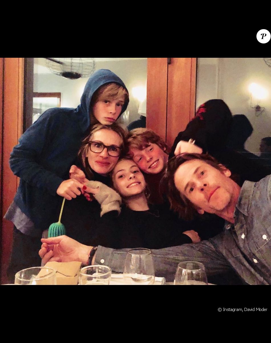 Julia Roberts, son époux Daniel Moder et leurs trois enfants sur Instagram. Le 12 mai 2019.