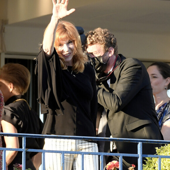 Mylène Farmer depuis l'hôtel Martinez, à Cannes, le 5 juillet 2021