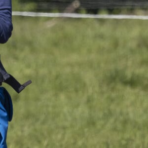 Zara Tindall et son bébé Lucas assistent au "Houghton Hall Horse Trials" à Kings Lynn. Le 29 mai 2021