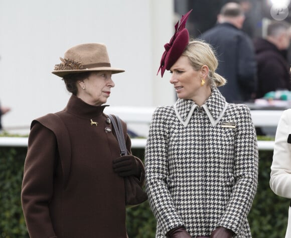 La princesse Anne d'Angleterre, Zara Tindall - La famille royale lors des courses de chevaux du festival de Cheltenham le 11 mars 2020.