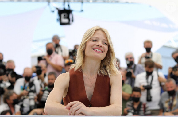 Mélanie Thierry, présidente du jury Camera d'Or au photocall du Jury Camera d'Or lors du 74ème festival international du film de Cannes le 7 juillet 2021 © Borde / Jacovides / Moreau / Bestimage