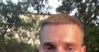 M. Pokora en sueur après avoir joué au football sous le soleil. Juillet 2021