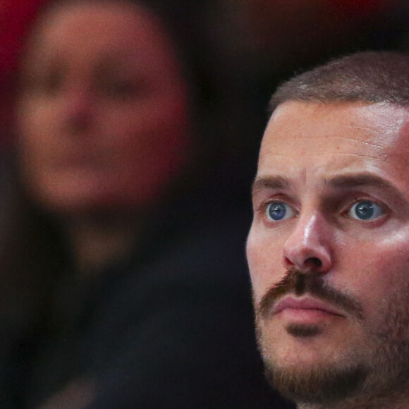 Matt Pokora au match de basket "ASVEL vs Boulogne Levallois Metropolitans" lors de la première demi-finale de Leaders Cup à la "Disney Events Arena" de Marne-la-Vallée, le 15 février 2020. 