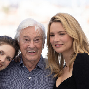 Daphné Patakia, Paul Verhoeven (réalisateur), Virginie Efira au photocall du film Benedetta lors du 74ème festival international du film de Cannes le 10 juillet 2021 © Borde / Jacovides / Moreau / Bestimage 