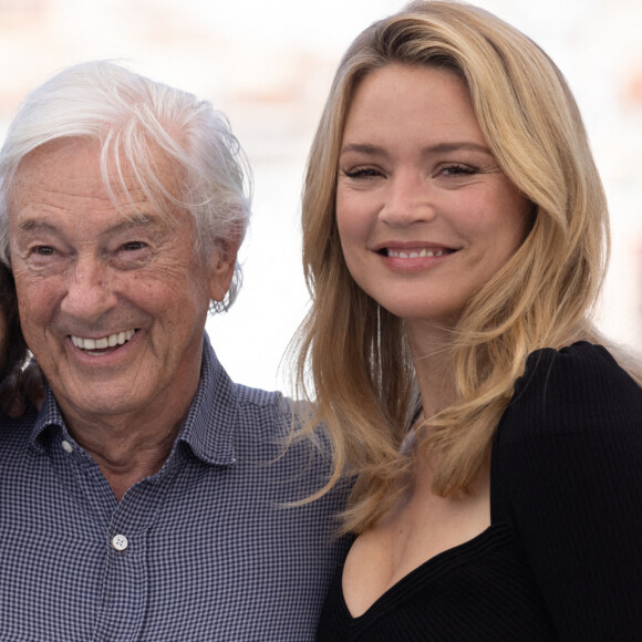 Daphné Patakia, Paul Verhoeven (réalisateur), Virginie Efira au photocall du film Benedetta lors du 74ème festival international du film de Cannes. © Borde / Jacovides / Moreau / Bestimage 