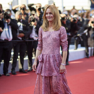 Vanessa Paradis - Montée des marches du film " De son vivant " lors du 74ème Festival International du Film de Cannes. © Borde-Jacovides-Moreau / Bestimage 