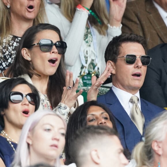 Hayley Atwell, Tom Cruise et Pom Klementieff assistent à la finale simple dames de Wimbledon opposant Ashleigh Barty à Karolína Plíšková au All England Lawn Tennis and Croquet Club à Londres. © Antoine Couvercelle/Panoramic/Bestimage