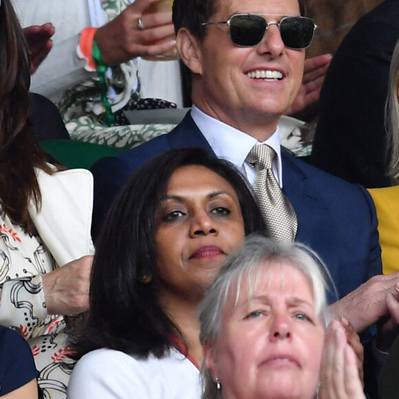 Hayley Atwell, Tom Cruise et Pom Klementieff assistent à la finale simple dames de Wimbledon opposant Ashleigh Barty à Karolína Plíšková au All England Lawn Tennis and Croquet Club à Londres. Le 10 juillet 2021. © Antoine Couvercelle/Panoramic/Bestimage