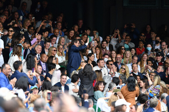 Tom Cruise assiste à la finale simple dames de Wimbledon opposant Ashleigh Barty à Karolína Plíšková au All England Lawn Tennis and Croquet Club à Londres. Le 10 juillet 2021.