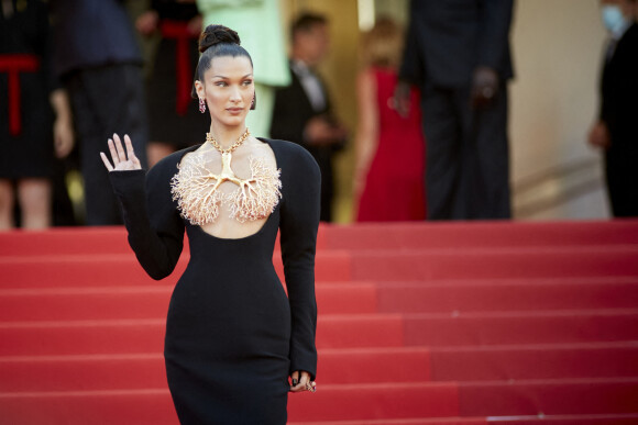 Bella Hadid - Montée des marches du film " Three Floors / Tre Piani" lors du 74ème Festival International du Film de Cannes.  © Borde-Jacovides-Moreau / Bestimage 