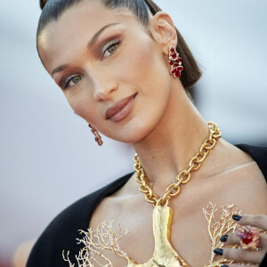 Bella Hadid - Montée des marches du film " Three Floors / Tre Piani" lors du 74ème Festival International du Film de Cannes. Le 11 juillet 2021 © Borde-Jacovides-Moreau / Bestimage 