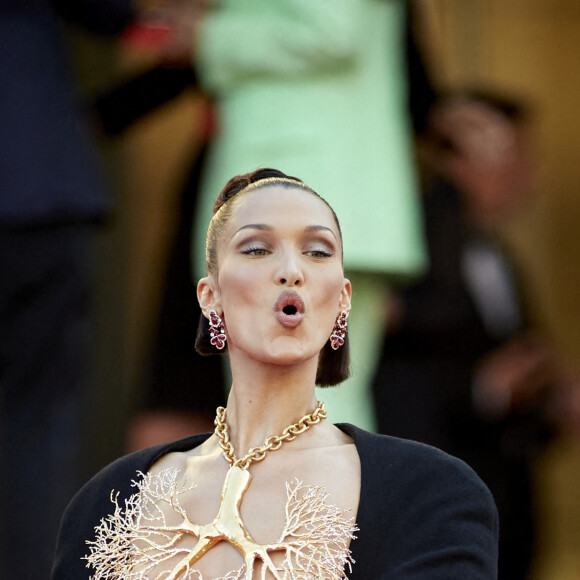 Bella Hadid - Montée des marches du film " Three Floors / Tre Piani" lors du 74ème Festival International du Film de Cannes. Le 11 juillet 2021 © Borde-Jacovides-Moreau / Bestimage 