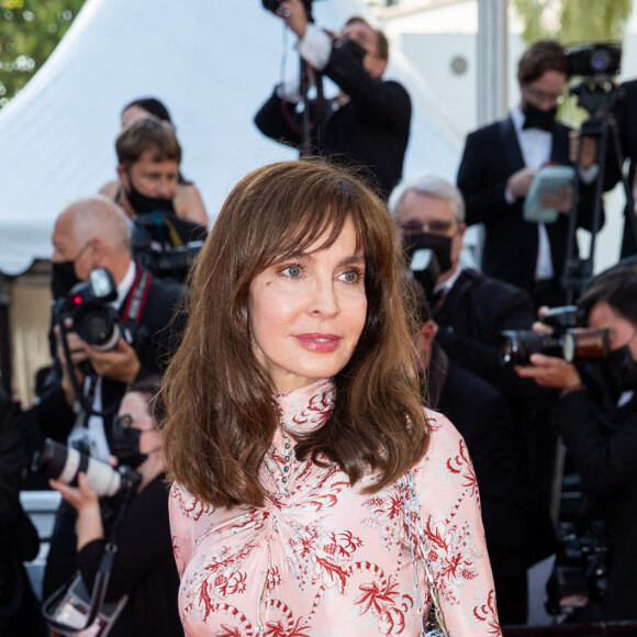 Anne Parillaud - Montée des marches du film " Three Floors / Tre Piani" lors du 74ème Festival International du Film de Cannes. Le 11 juillet 2021 © Borde-Jacovides-Moreau / Bestimage 