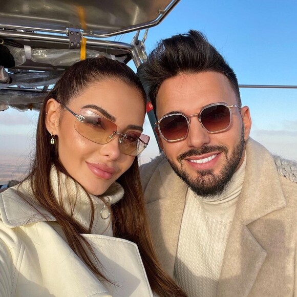 Nabilla et Thomas Vergara se sont envolés vers Ibiza pour profiter de leur lune de miel après leur superbe mariage au château de Chantilly.