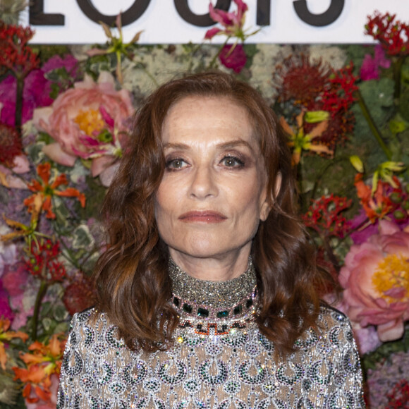 Semi Exclusif - Isabelle Huppert - Dîner "Louis Vuitton" chez Fred L'Ecailler lors du 74ème Festival International du Film de Cannes. Le 13 juillet 2021. © Borde-Jacovides-Moreau / Bestimage