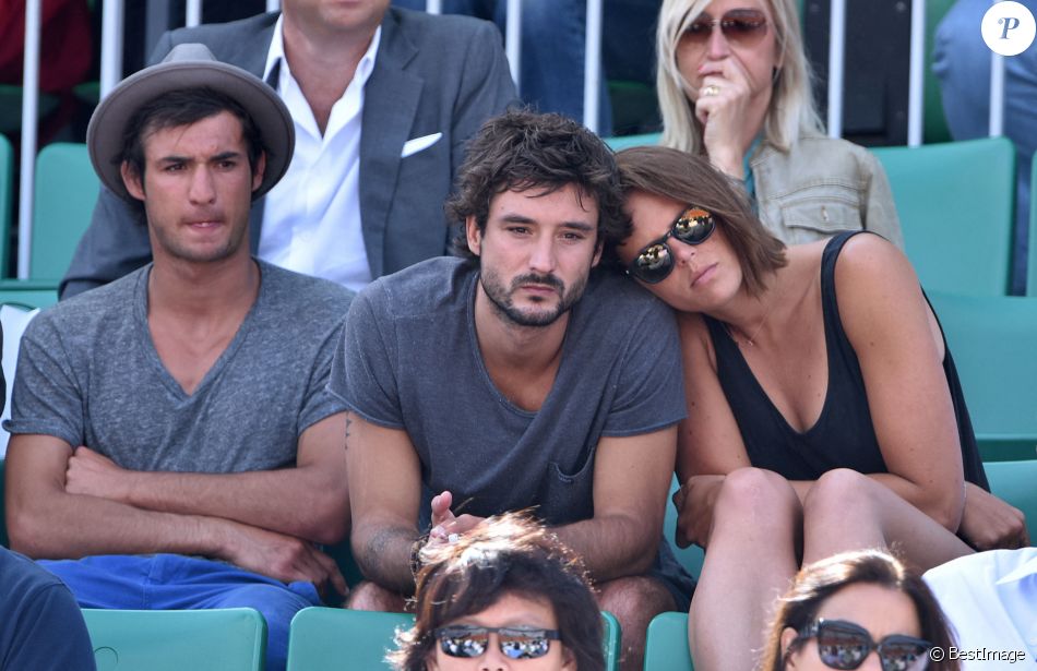 Laury Thilleman Et Jeremy Frerot En Couple Laury Thilleman Et Jeremy Frerot En Couple - Esam Solidarity