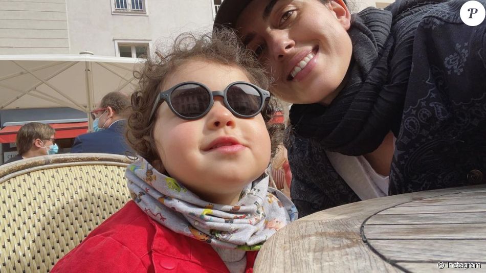 Maude (Les Anges) fière : elle assume son corps en bikini sur Instagram.