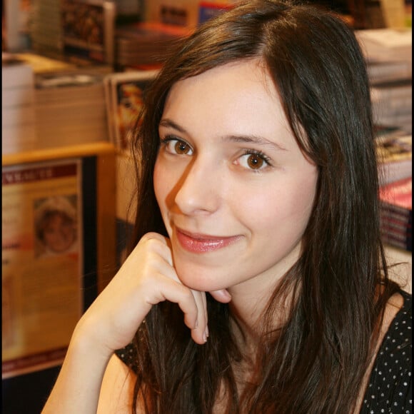 Lolita Séchan au Salon du livre de Paris en 2007.