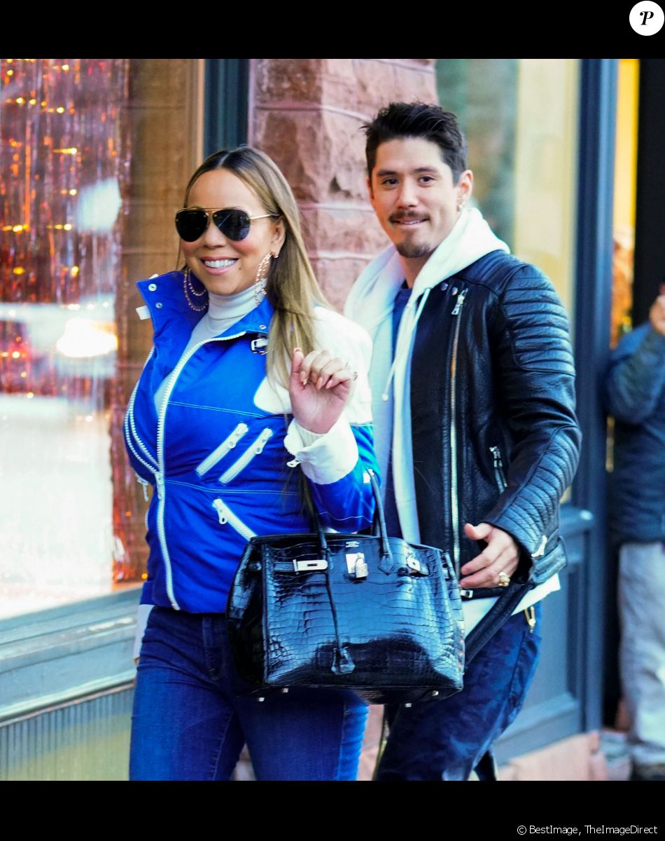 Mariah Carey jette des boules de neige avec son petit ami Bryan Tanaka sur les photographes à Aspen Le 22 décembre 2018