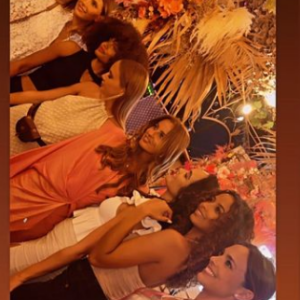 Malika Menard fête son anniversaire à Paris avec ses amies Miss France - Instagram