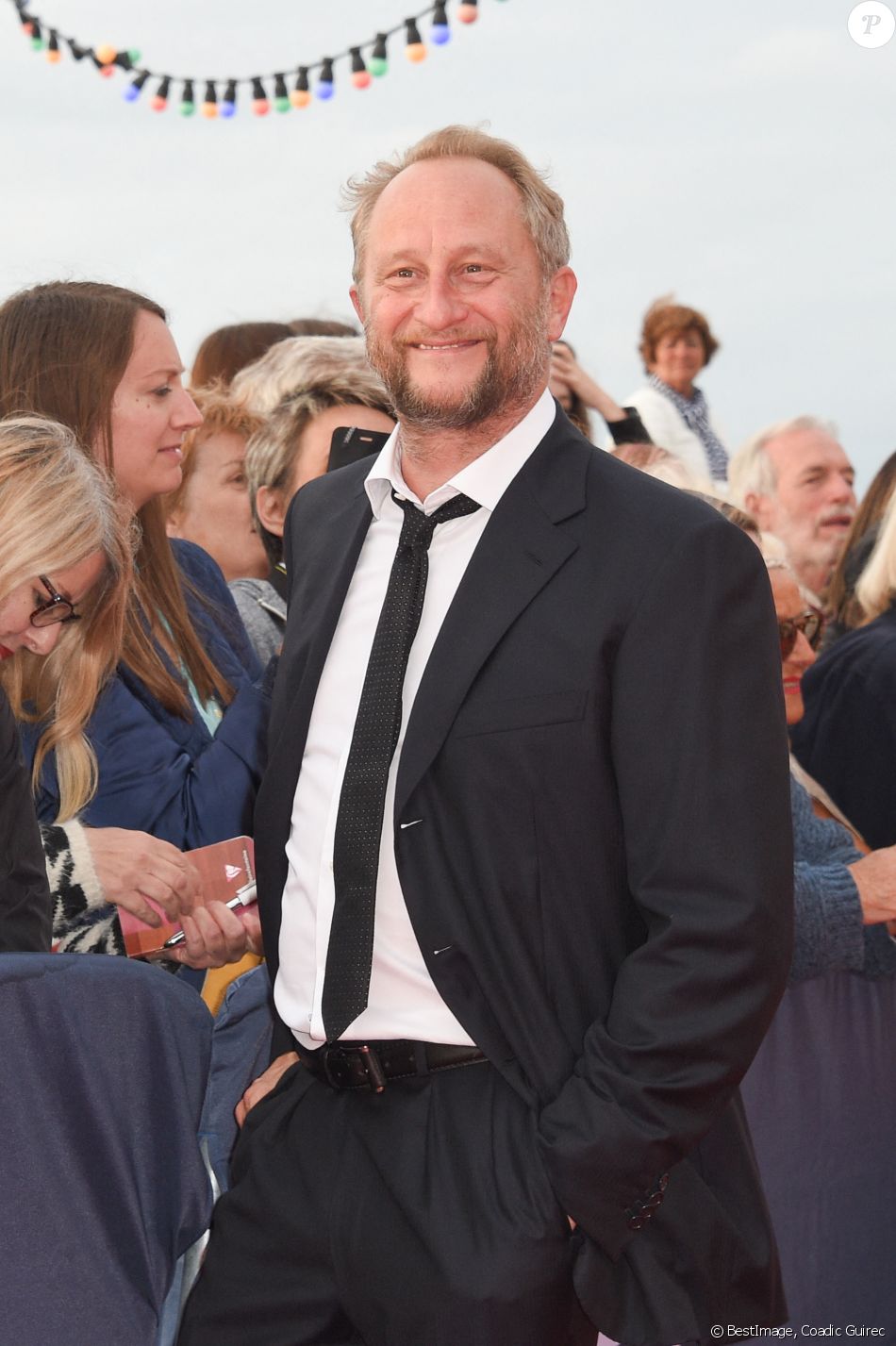 Benoît Poelvoorde - Photocall sur le tapis rouge du festival du film de Cabourg le 16 juin 2018. © Coadic Guirec / Bestimage