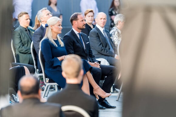 Le prince Haakon et la princesse Mette-Marit de Norvège lors du 10ème anniversaire de la commémoration de l'attentat perpétré par Anders Breivik, à Utoya en 2011, qui a fait 77 morts. Oslo, le 22 juillet 2021.