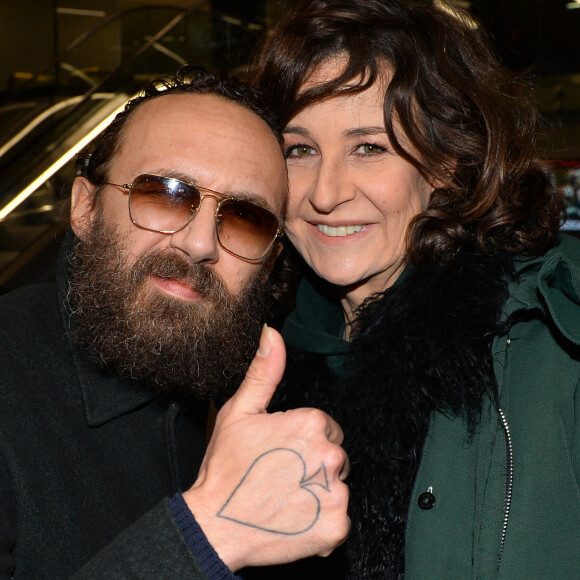 Valérie Lemercier et son compagnon Mathias Kiss - Célébrités pendant les concert du groupe Suprême NTM à l'AccorHotels Arena à Paris, France. © Veeren/Bestimage